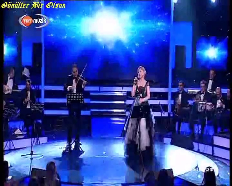 MUAZZEZ ERSOY-AKŞAM OLUR GİZLİ GİZLİ AĞLARIM