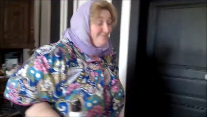 Pub Pliz Parodie Sandy