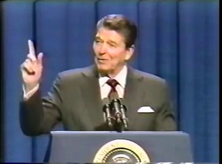 Ronald Reagan Une Force extraterrestre n'est-elle pas déjà infiltrée parmi nous ?