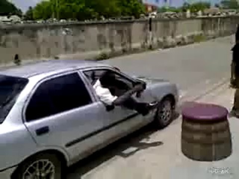 COOL GILA CARA MAMAT NEGRO NI MASUK DALAM KERETA - YouTube