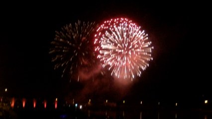 FEU D'ARTIFICE A CHICOUTIMI POUR LA FÊTE NATIONALE DU CANADA LE 1 JUILLET 2014