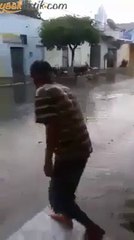 Arkanı döndüğün adam yavşak olmayacak. Yoksa suyu boylarsın :)