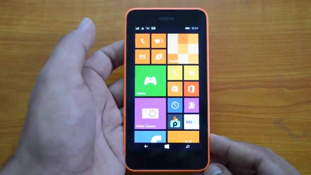 How to Insert SIM Card and microSD Card into Lumia 630 Dual SIM