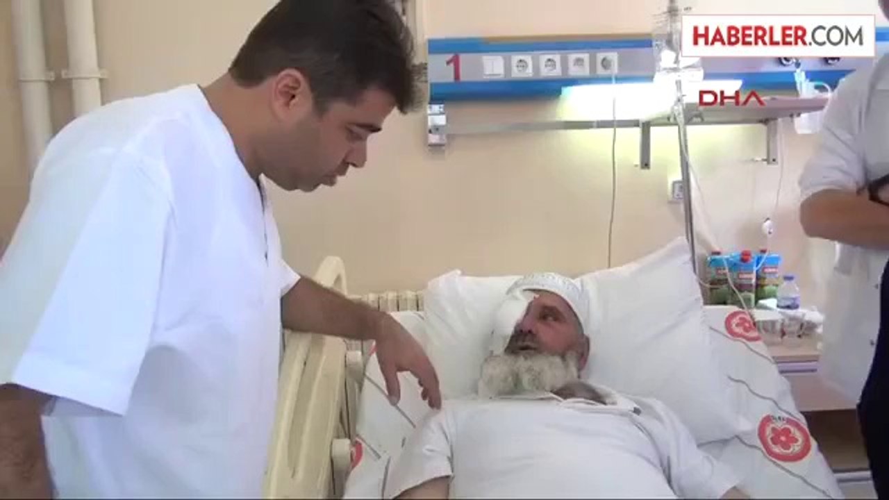 Arı Saldırısına Uğradı, Başından 133 İğne Çıkarıldı