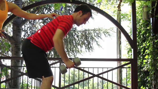 Sırt Kaslarını Çalıştırmak için One Arm Dumbell Row - Her Yerde Spor