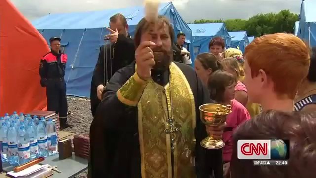 Ukrainians fleeing to Russia for safety