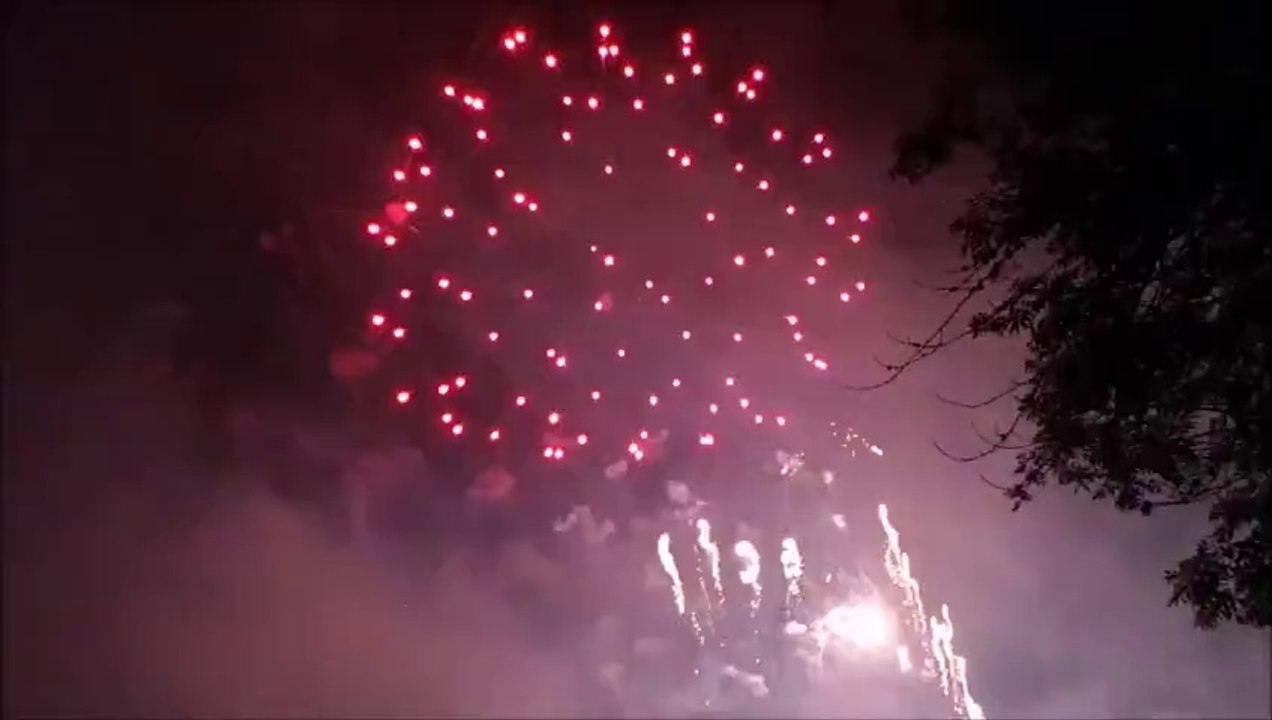 Feux d'Artifices à Aubigny sur Nère Juillet 2014
