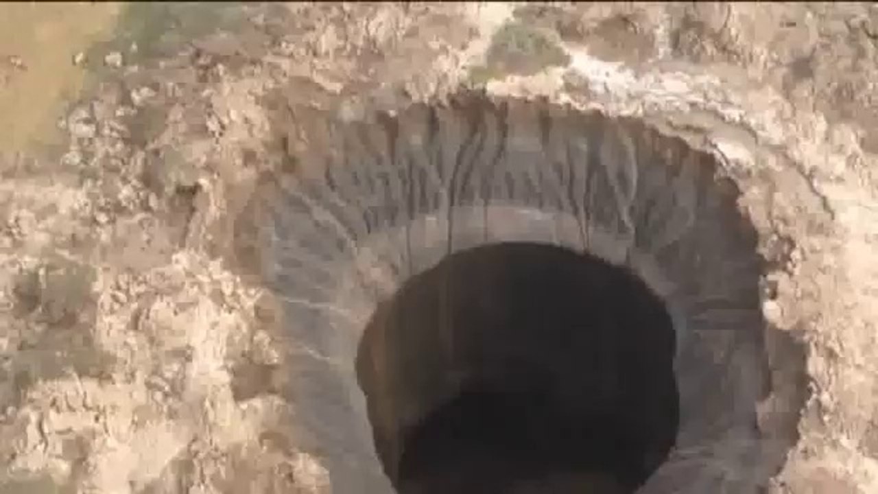 Giant crater found in Siberia!