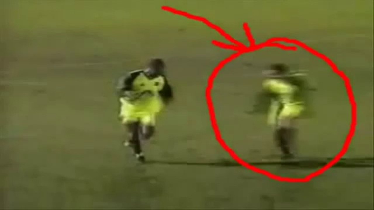 Ucapan Selamat atas Gol yang Berakhir Tragis - YouTube