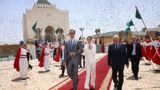 Pictures reveal Spanish royal Letizia selling tobacco when she was a student-1