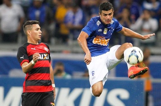 Absoluto! Cruzeiro mantém embalo, vence e segue líder