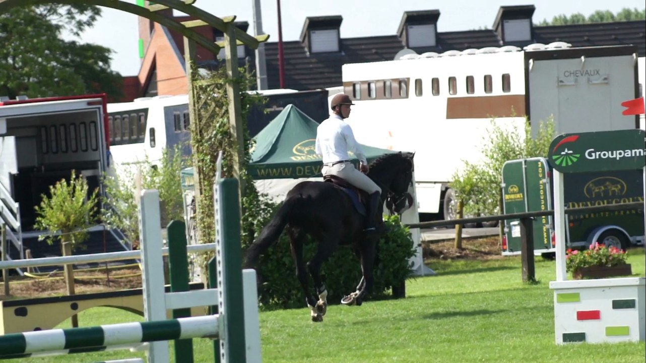 AMBRE D'ELINCOURT CSO SHF 4 ANS QUALIFICATIVE à Genech le 16 7 2014