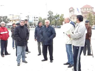 Ο ΑΓΩΝΙΣΤΗΣ ΓΙΩΤΗΣ ΣΑΝΤΖΑΡΙΔΗΣ ΣΕ ΚΙΝΗΤΟΠΟΙΗΣΗ ΣΤΗΝ ΚΕΝΤΡΙΚΗ ΜΑΣ ΠΛΑΤΕΙΑ - MOV07764