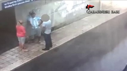 Bisceglie (BA) - 100 euro in cambio della restituzione del documento di identità (17.07.14)