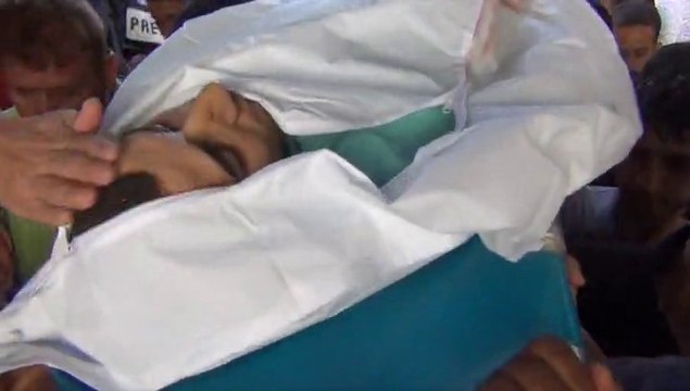 Les chars israéliens frappent aux portes de Gaza (attention, images choquantes)