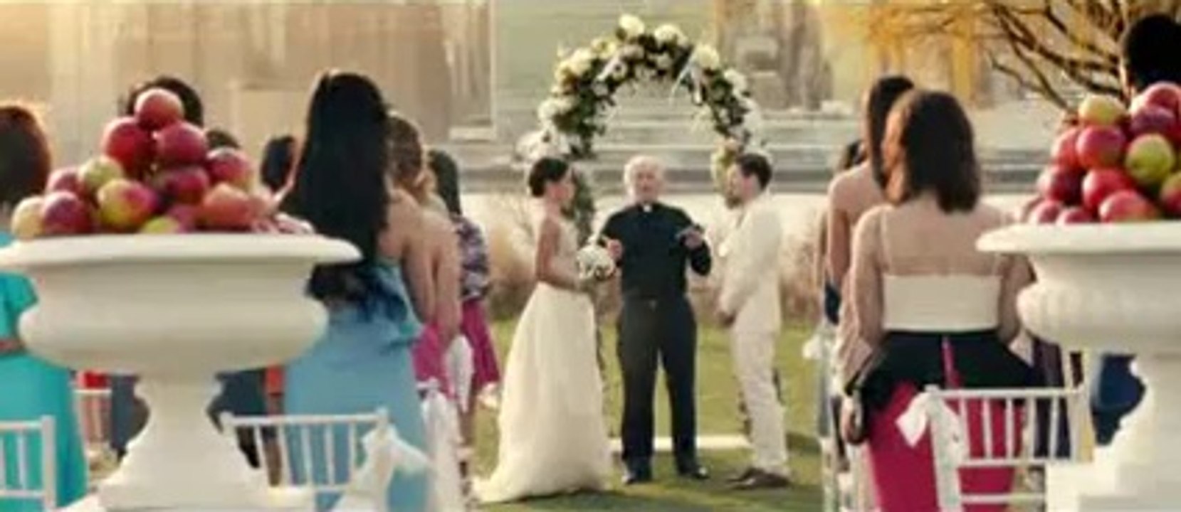 Vídeo de la canción "Eres Mía" de Romeo Santos