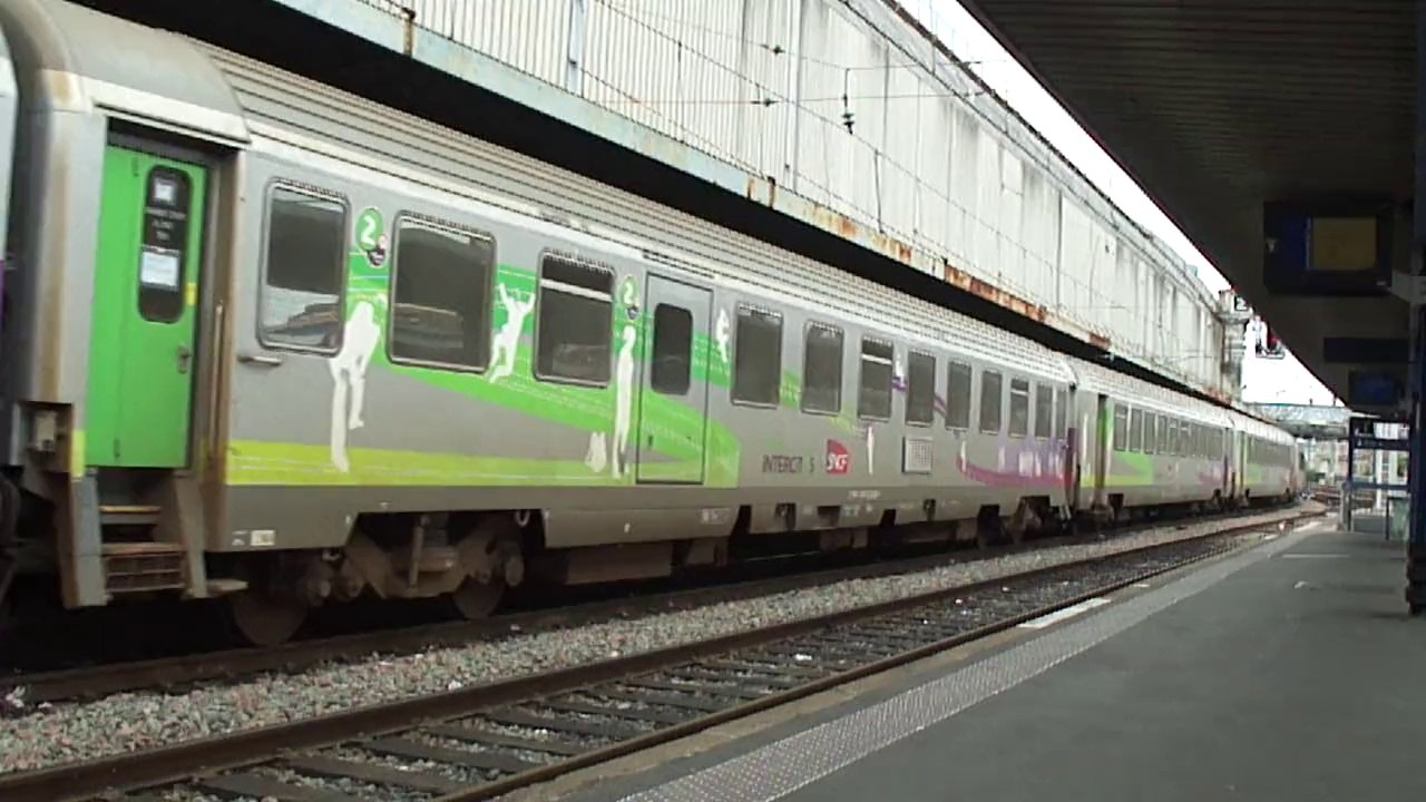 TRAIN DE NANTES