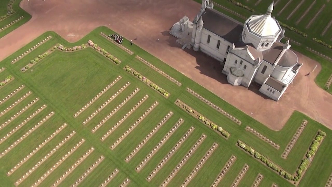La nécropole de Notre-Dame de Lorette vue du ciel