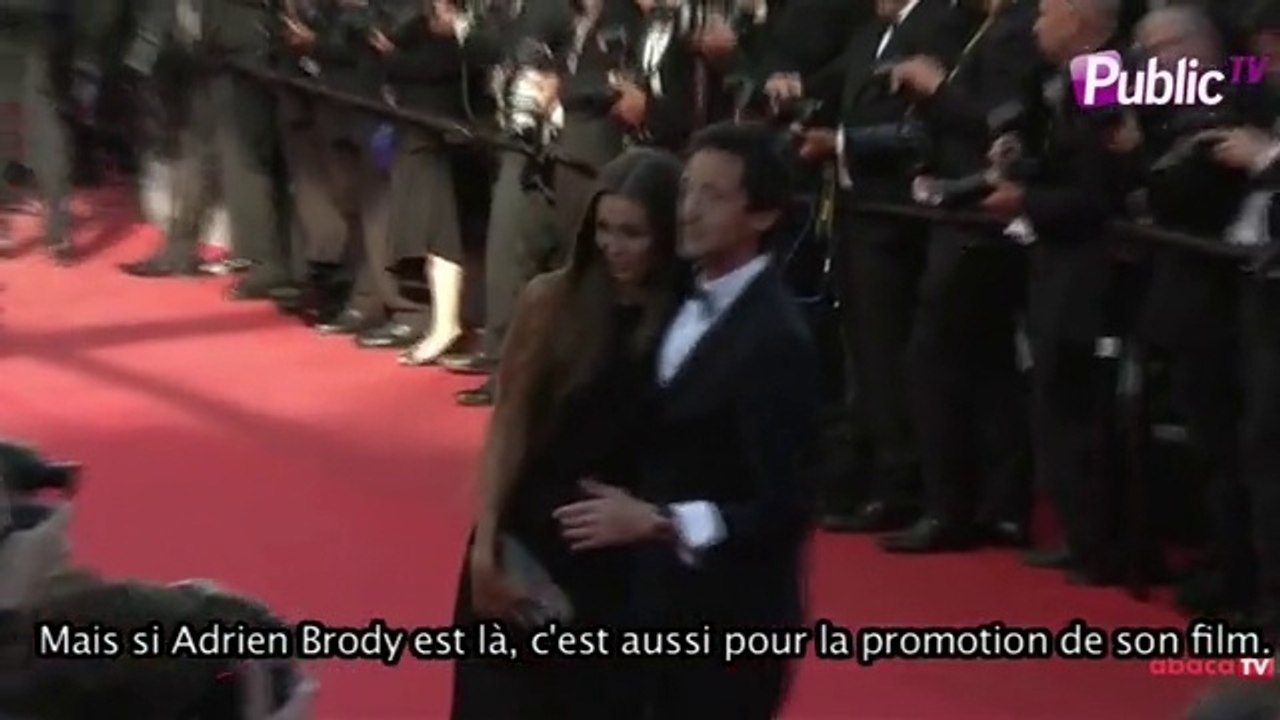 Exclu vidéo : Adrien Brody amoureux sur le tapis rouge de la clôture du 67e Festival de Cannes !