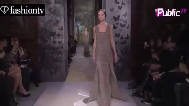 Exclu vidéo : Clotilde Courau : magnifique en Valentino sur le tapis rouge !