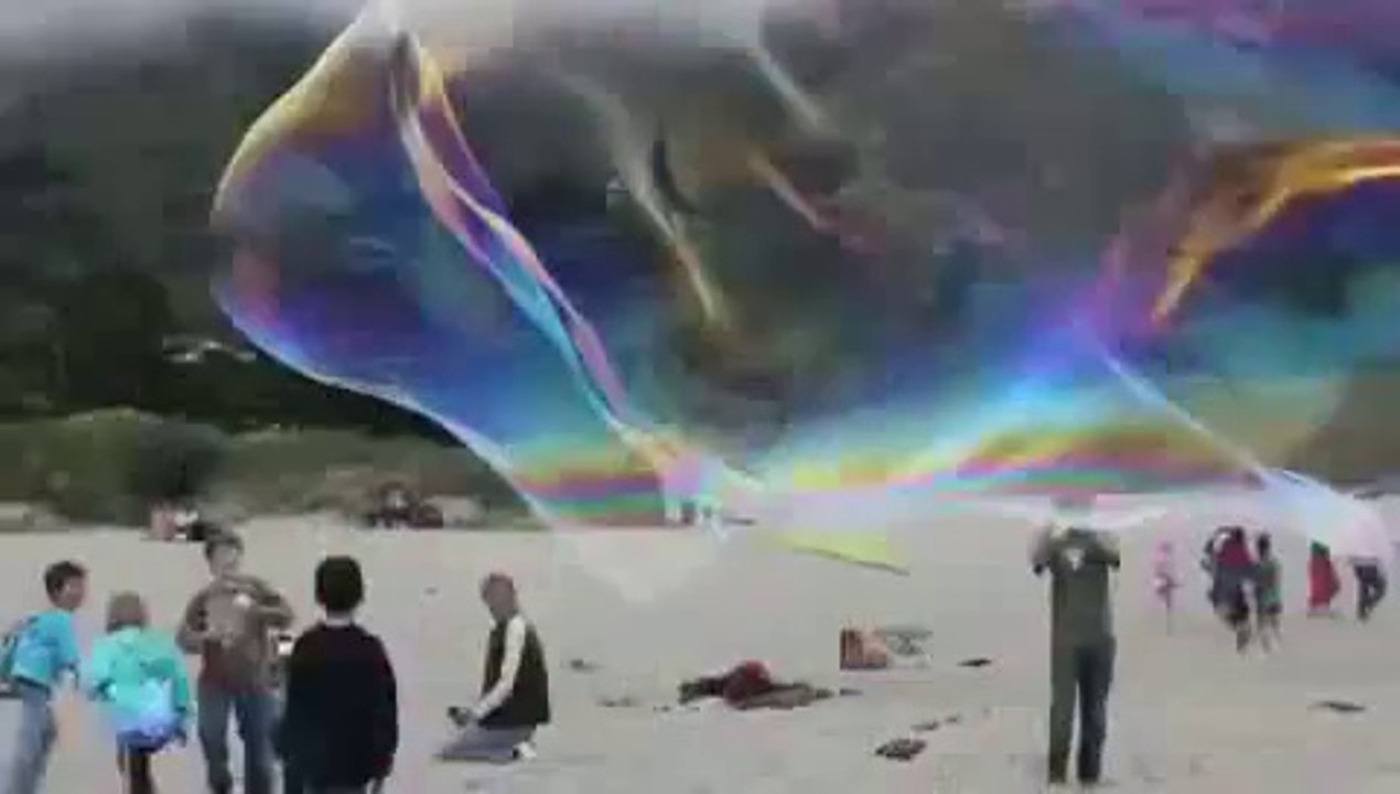 Spectacle de bulles de savon géantes