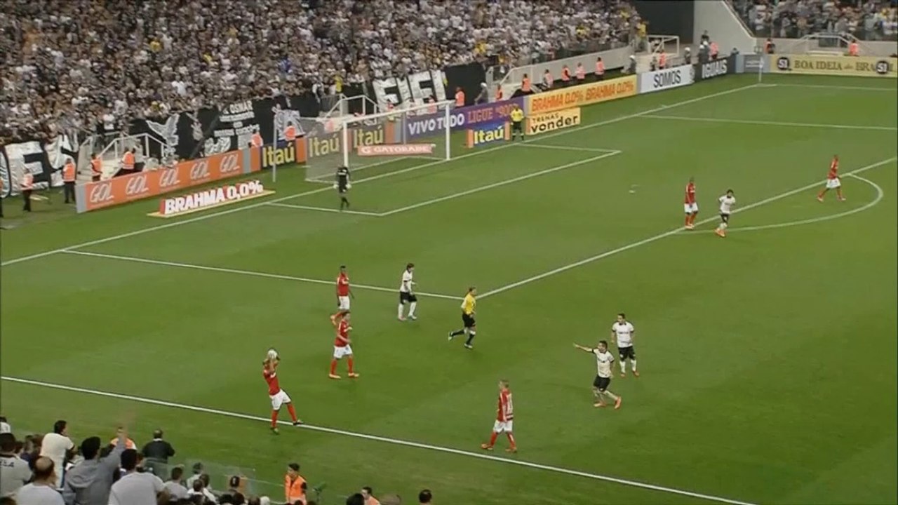 Brasileiro: Ex-Bayern-Star Guerrero cool gegen Dida