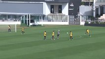 Entre trapalhadas e golaços, time do Vasco faz treino de finalização