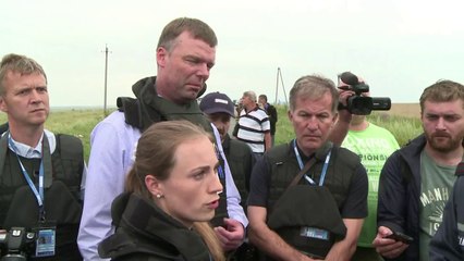 Des observateurs de l'OSCE sur le lieu du crash du vol MH17