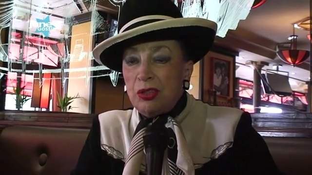 Geneviève de Fontenay : J’espère que la robe de mariage de Kate Middleton sera moins plouc que celle de Diana !