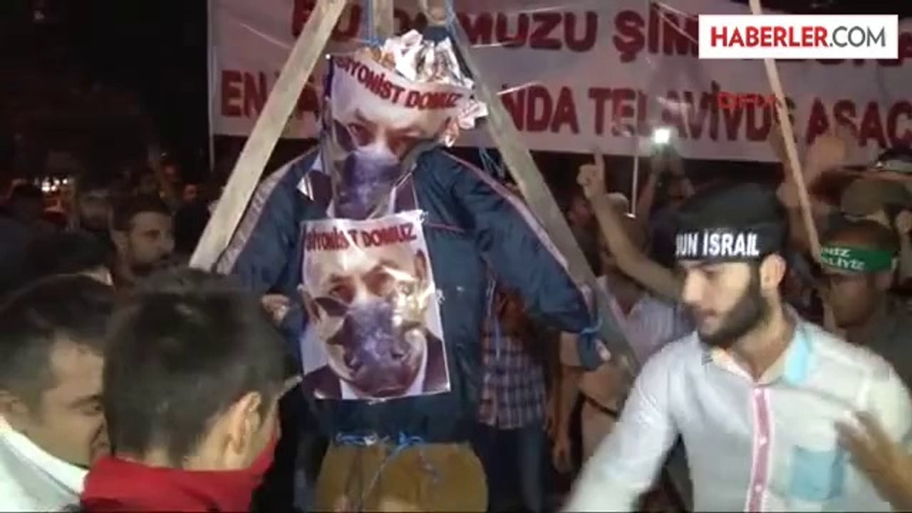 Taksicilerden İsrail Başkonsolosluğu Önünde Eylem