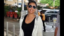 Caught Without Makeup ! Is That Parineeti Chopra With Aditya At The Airport