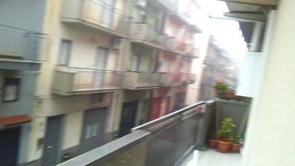 Bufera di pioggia e vento