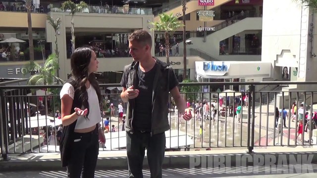 So crazy Identical Twins Prank!