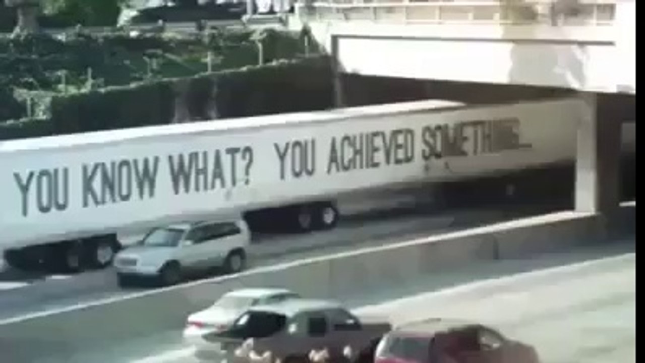 O MY GOD ITS TOO LONG CARGO TRUCK UNBELIEVABLE.