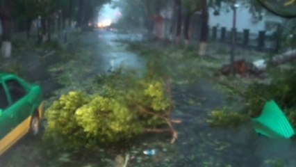 Dramatic rescues as fatal super typhoon Rammasun hits China