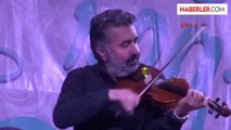 Zonguldak Ereğli Ahmet Özhan'dan Konserde İsrail'e Tepki