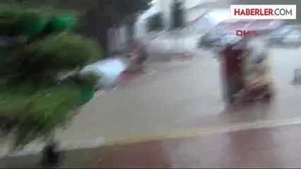 Tekirdağ'da Sağanak Yağış Etkili Oldu