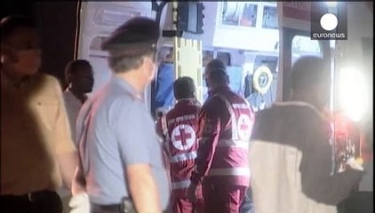 Italia: 19 muertos en un barco con cientos de inmigrantes