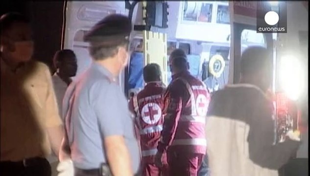 İtalya'ya giden teknede 19 kaçak göçmen havasızlıktan öldü