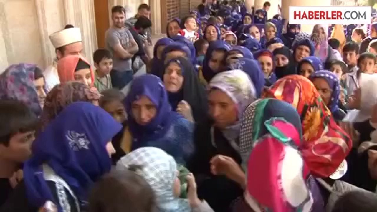 Sakal-ı Şerif'e yoğun ilgi -