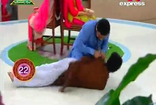 Amir Liaquat Humiliating Another Guy in Pakistan Ramzan Show