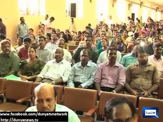 Dunya News - Mahatma Gandhi was a casteist, Arundhati Roy says