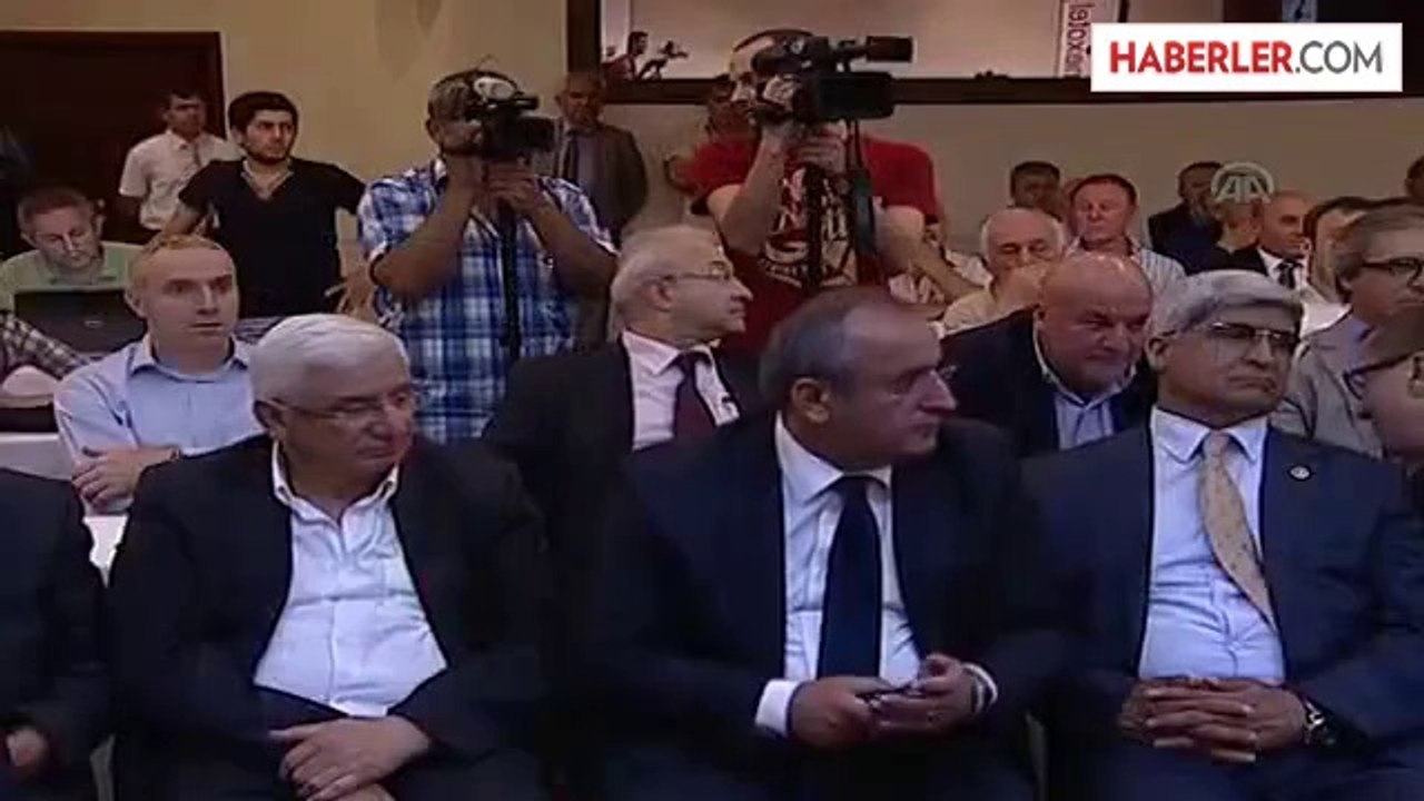 İhsanoğlu: "Filistin, Uluslararası Ceza Mahkemesi'ne gitmelidir'' -