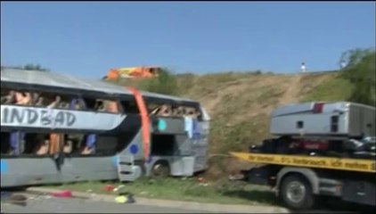 Allemagne : au moins 10 morts dans un impressionnant accident de car