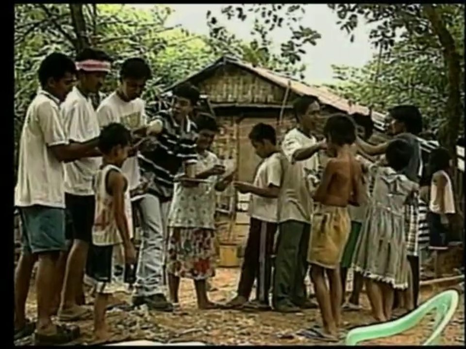 DIE GROSSE SCHATZKISTE FUER DIE KINDER DER ZUKUNFT - PHILIPPINEN