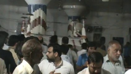 Ziarat Taboot Imam Ali Ameer-ul-Momineen at Jamia Imamia Masjid Samanabad Lahore on 21 Ramzan 1435AH 20-July-2014