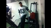 LexFitness - Leg exercise, 100rep extensions & angry faces!
