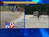 Low lying areas in UP and Gujarat submerged due to floods