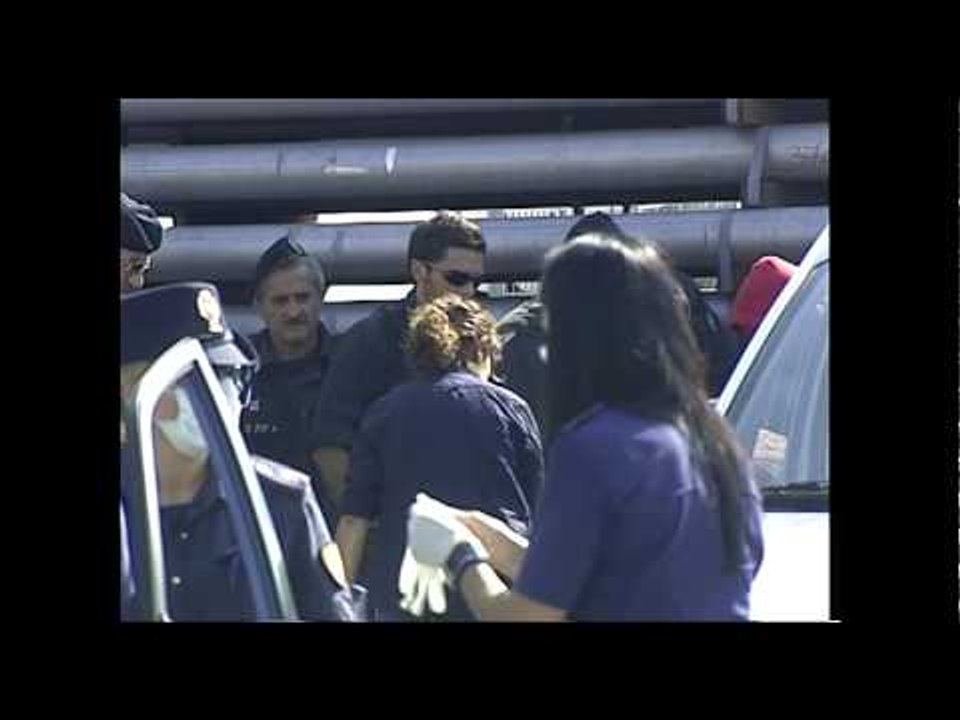 Salerno - Arriva la Nave Etna, sbarcati 2.186 profughi -live 2- (19.07.14)