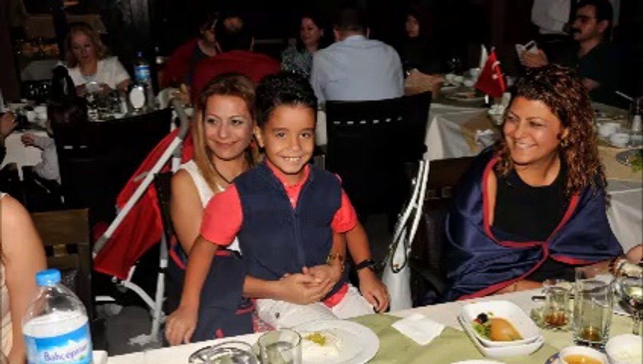 Gaziantep Egeliler Kültür Yardımlaşma ve Dayanışma Derneği Üyeleri İftar Yemeğinde bir araya geldi